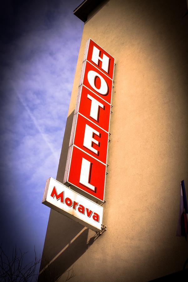 Hotel Morava Uherské Hradiště Extérieur photo